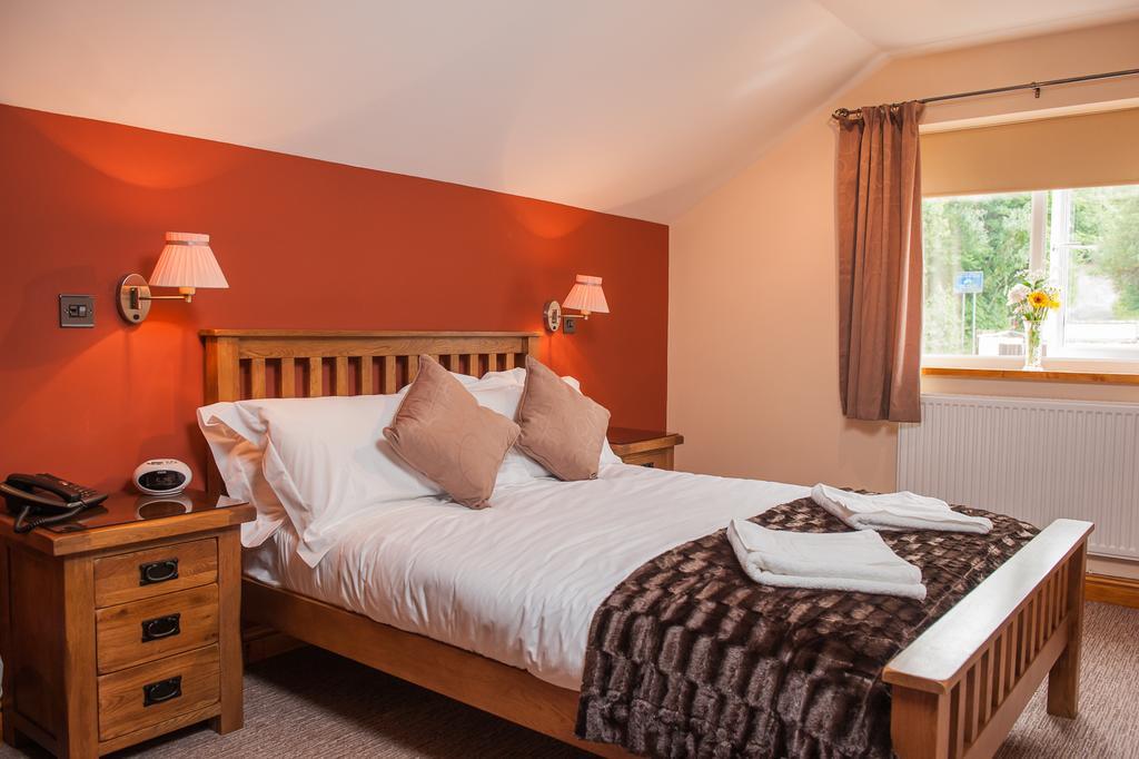 The Little Crown Inn Pontypool Quarto foto